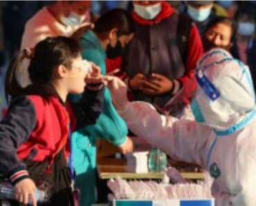 În sfârșit! China anunță oficial terminarea pandemiei de Covid-19