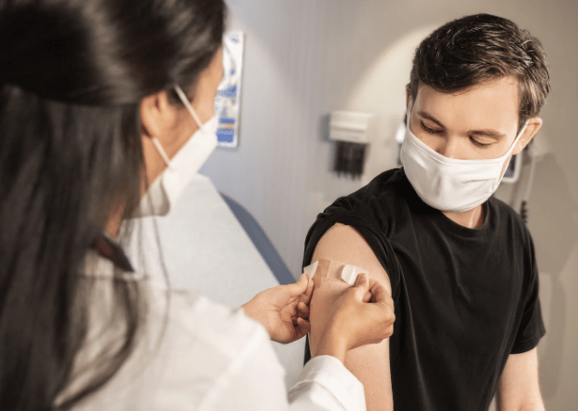 Vaccinarea antigripală se poate efectua și în farmaciile autorizate. Unde te poți imuniza în Prahova