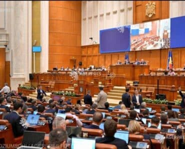 Deputaţii şi senatorii se întorc la muncă – ce priorități au parlamentarii PSD, PNL și USR