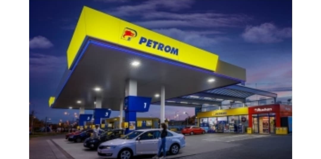 Petrom raportează profituri uriașe, după ce anul trecut a bubuit prețul motorinei și benzinei