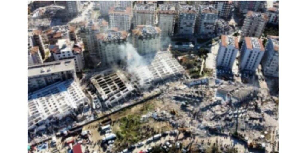 În Turcia a început nebunia: dezvoltatorii imobiliari fug din țară. Sunt urmăriți de oameni peste tot