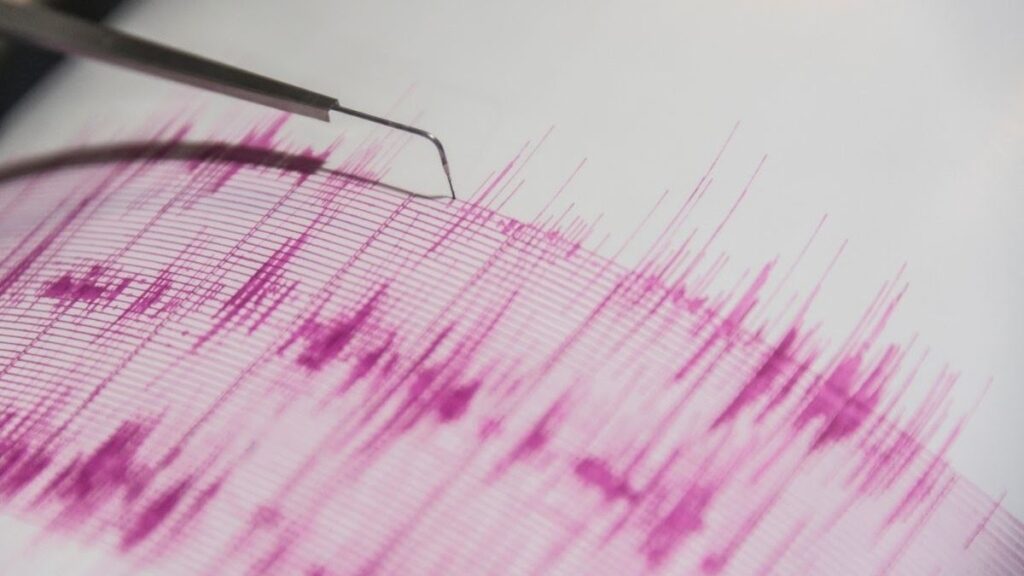 Cutremur de 5,7 în România / Seismul, cel mai puternic din ultimii 5 ani, s-a simțit și în București și a fost urmat de trei replici