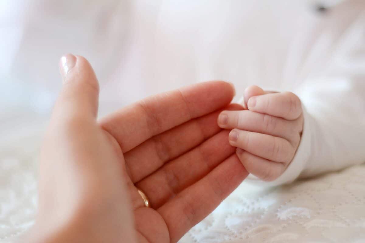 La Ploiești se acordă stimulent financiar pentru nou-născuți