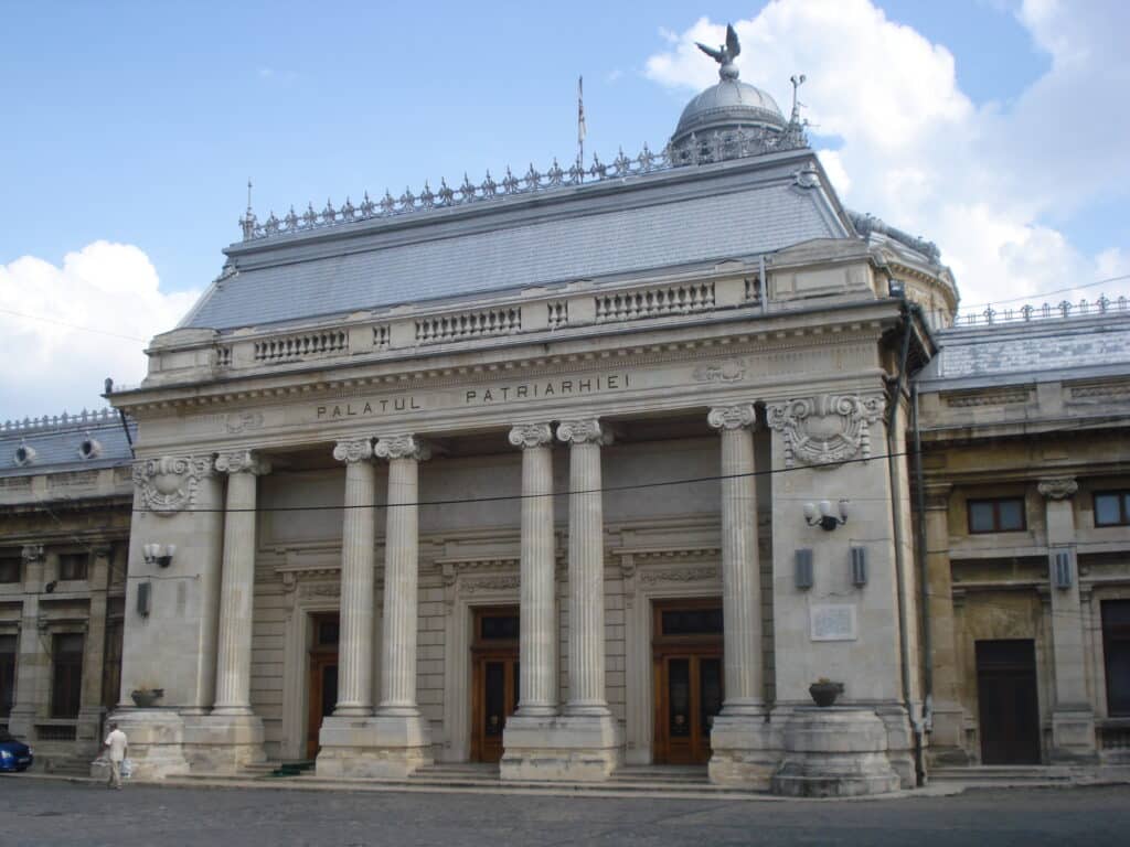 Turiștii străini au gust: Câți dintre ei au vizitat, în 2022, Palatul Patriarhiei