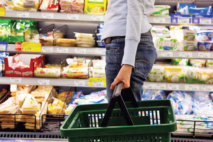 Petre Daea i-a anunţat pe români ce vor mânca după ce UE a impus reducerea consumului de carne