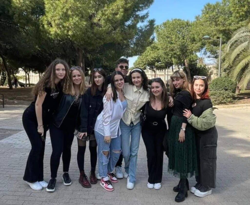 Elevi de la „LMV” si „Cuza” au participat la Competitia Internationala de Debate, organizata in Valencia. Ce rezultate au obtinut