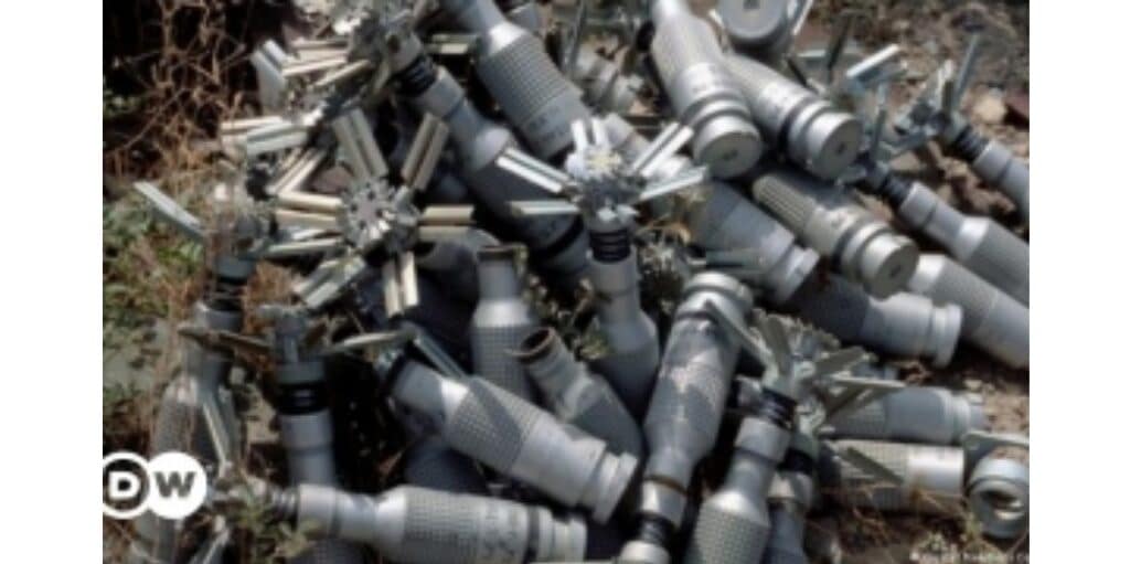 Reuters dezvăluie că Ucraina cere tot mai multe bombe cu fragmentație controversate, din SUA