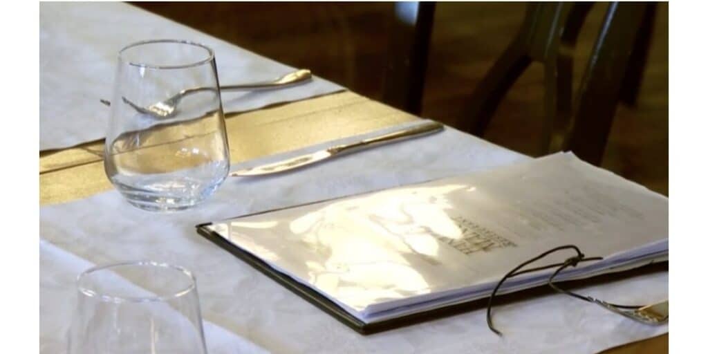 Sunt așteptate scumpiri în restaurante! Din 15 martie toate meniurile trebuie schimbate, potrivit regulilor ANPC