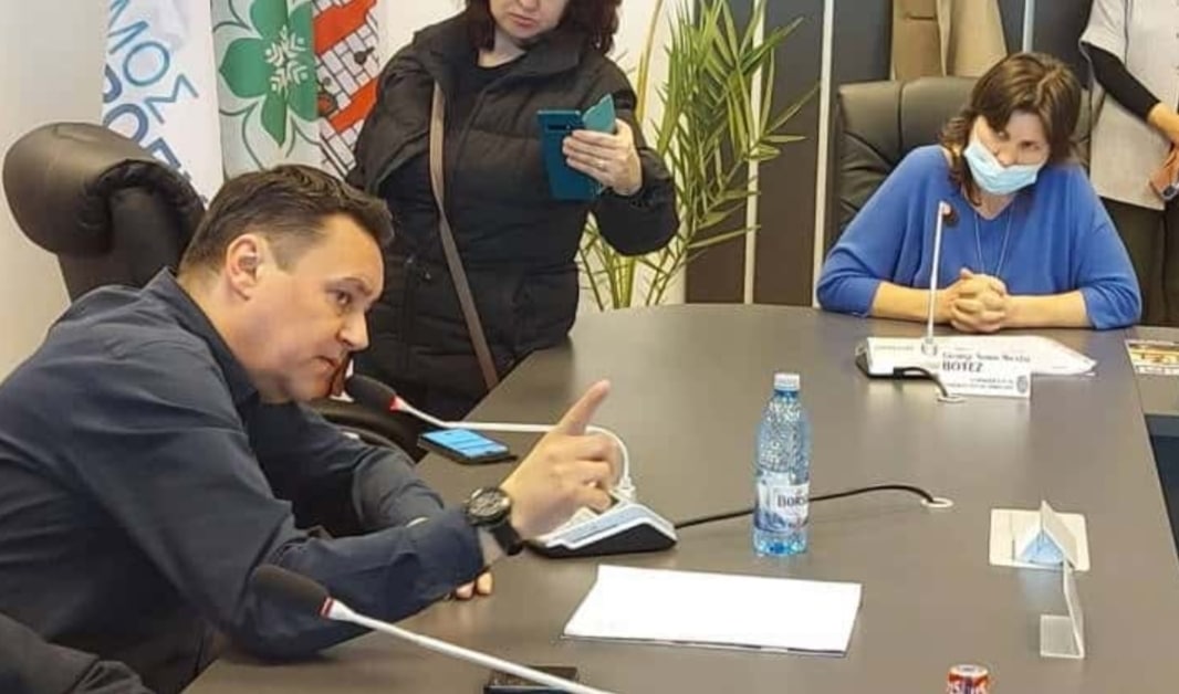 Volosevici a destituit-o din funcție pe Nicoleta Crăciunoiu, directorul economic al Primăriei Volosevici a destituit-o din funcție pe Nicoleta Crăciunoiu, directorul economic al Primăriei