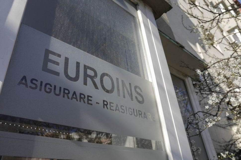 Ce trebuie să facă românii pentru a-și recupera banii pe asigurarea auto la Euroins. Cum denunți polița RCA, pas cu pas