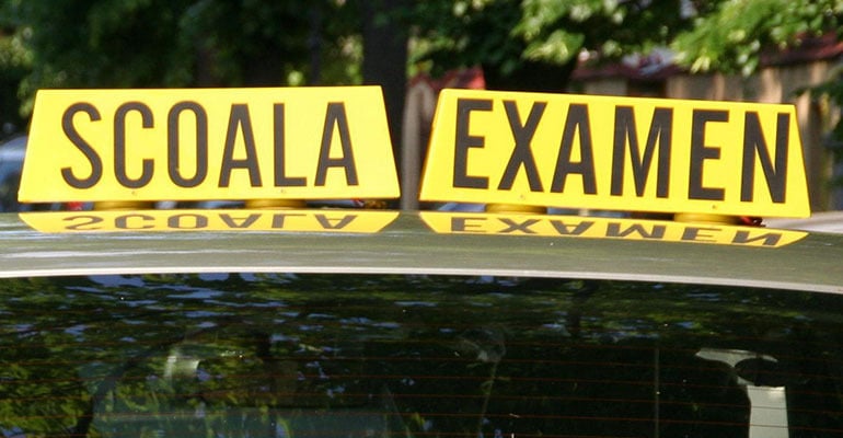 A luat examenul de conducere după 960 de încercări: Povestea fabuloasă a unei femei