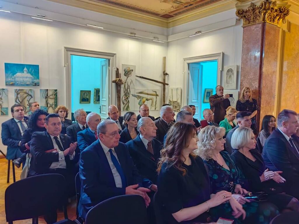 Eveniment special, organizat la Ploiesti, dedicat lansarii albumului „Istoria Prefecturii Prahova”