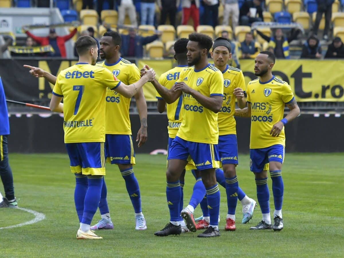 Petrolul este departe de Europa