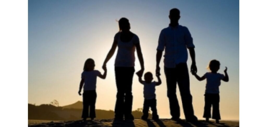 Fake news cu ‘Barnevernet de România’ – Ce presupune de fapt legea de prevenire a separării copilului de familie
