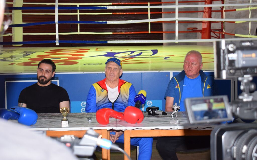 Box feminin după 13 ani!