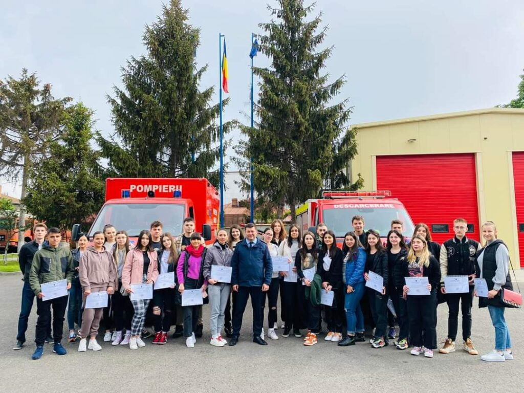 ISU Prahova a recrutat 35 de tineri voluntari. Le dorim mult succes!
