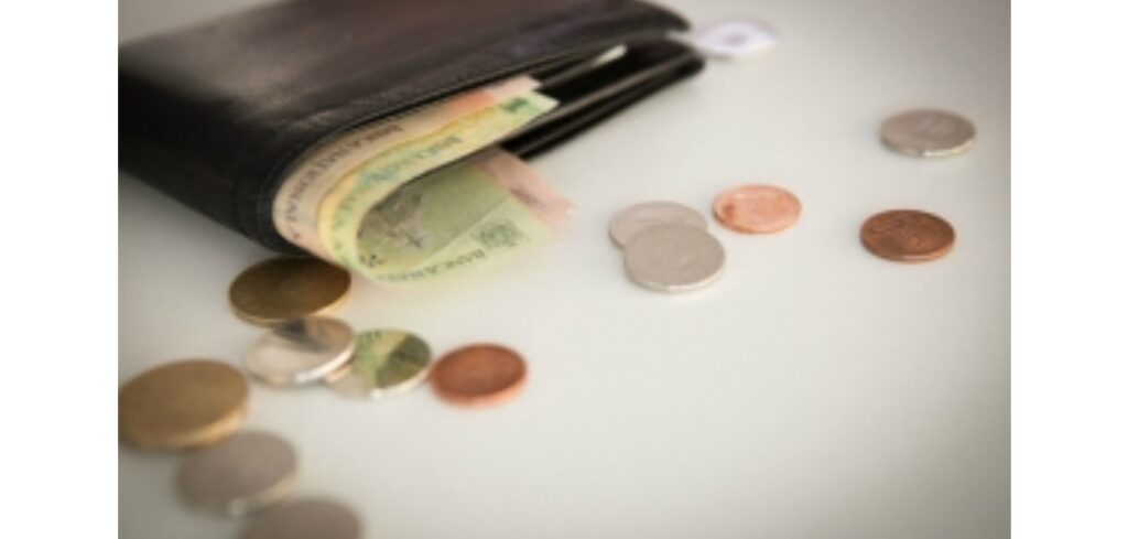 Salariile ar putea să crească în 2023 și 2024: anunț făcut de Comisia Europeană