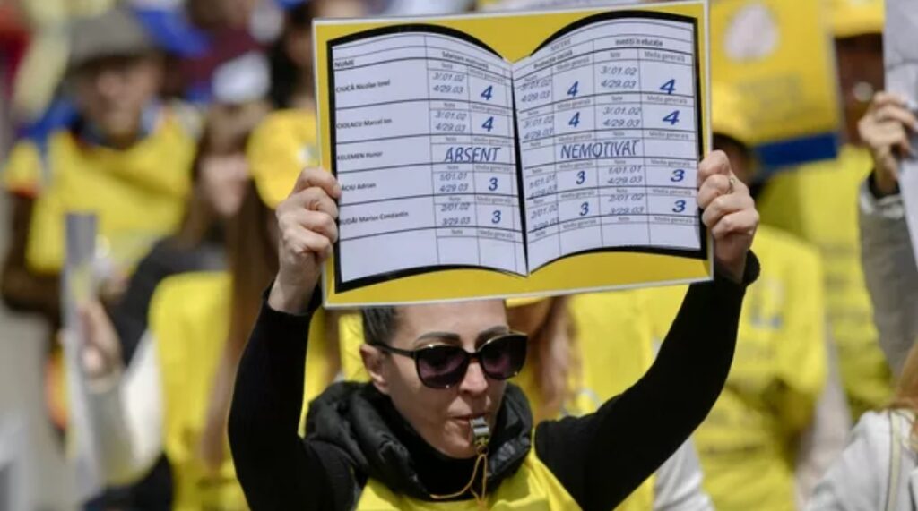Mesaj către Guvern, de la sindicatele din Educație: Nu suntem asistați social, avem nevoie de salarii decente, nu facem jocuri politice