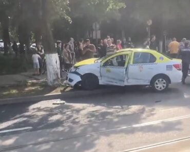 Accident in Ploiesti, langa Spitalul Judetean. Trei masini implicate, o victima