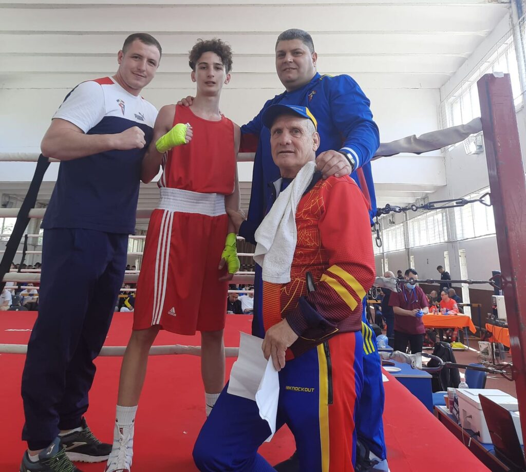 Noi titluri în ring și pe tatami