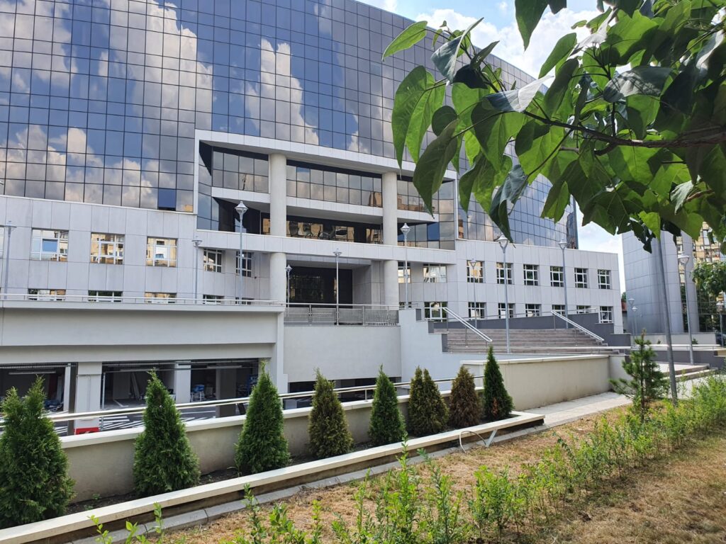 Prefectura Prahova a explicat de ce din doi primari prahoveni condamnați în instanță, în ultimul an, doar unul și-a pierdut mandatul