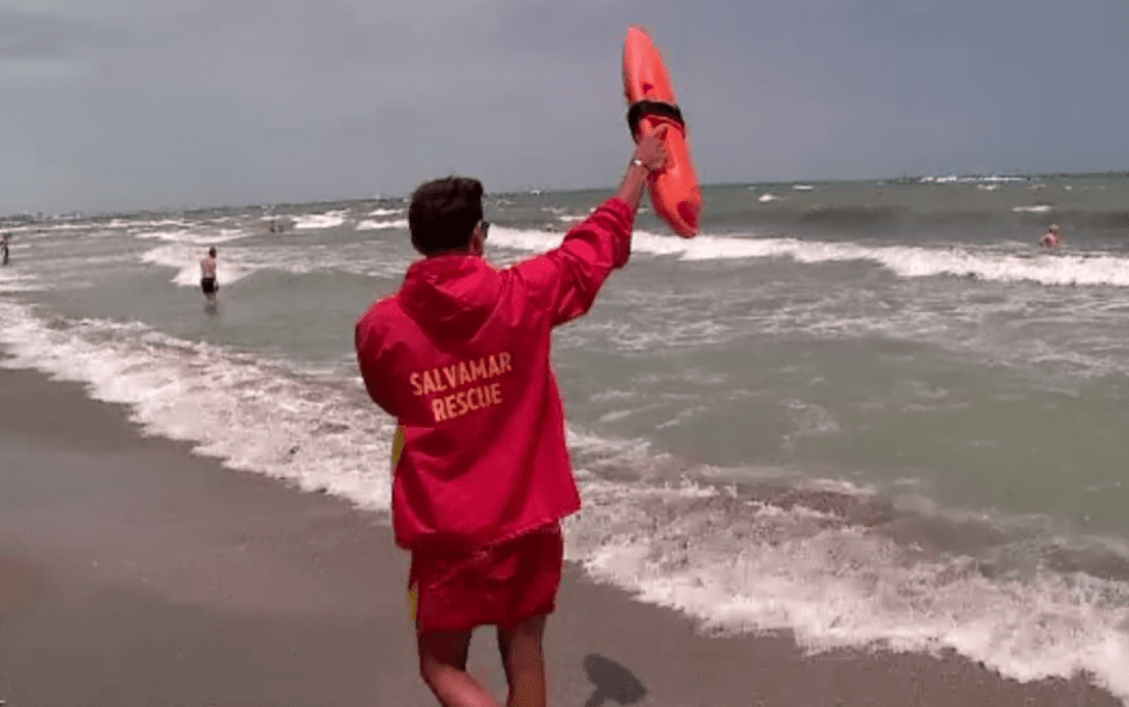 Vrei să stai la mare cu 52 lei/noapte? Începe programul „Litoralul pentru toţi” 2023. Mergi în extrasezon, dar plăteşti cu 70% mai puţin