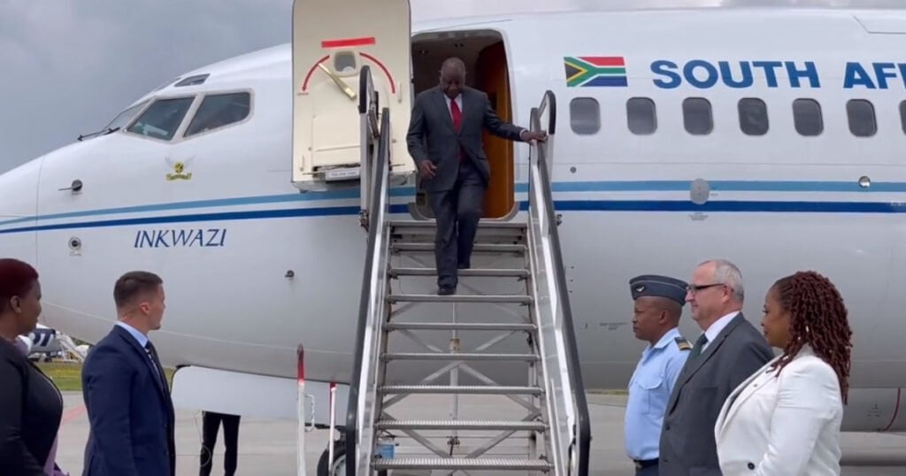 Președintele Africii de Sud, reținut peste 24 de ore în avion în Polonia, pentru că delegația sa, în drum spre Kiev, avea arme