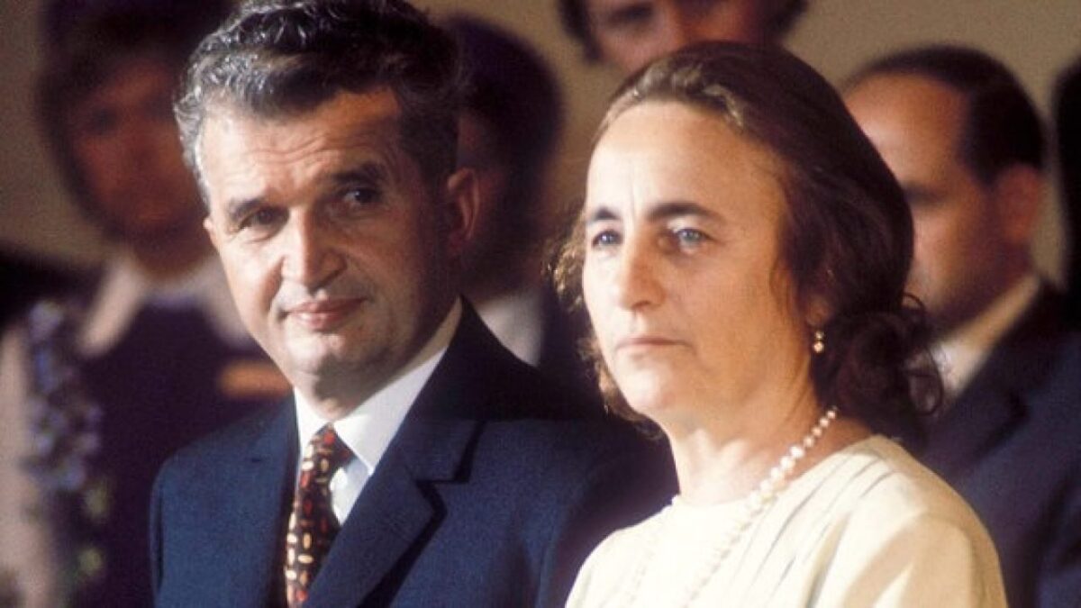 Cine a fost bărbatul care i-a împușcat pe Nicolae și Elena Ceaușescu. A povestit totul: „Primele gloanțe au pătruns în picioare” Cine a fost bărbatul care i-a împușcat pe Nicolae și Elena Ceaușescu. A povestit totul: „Primele gloanțe au pătruns în picioare”