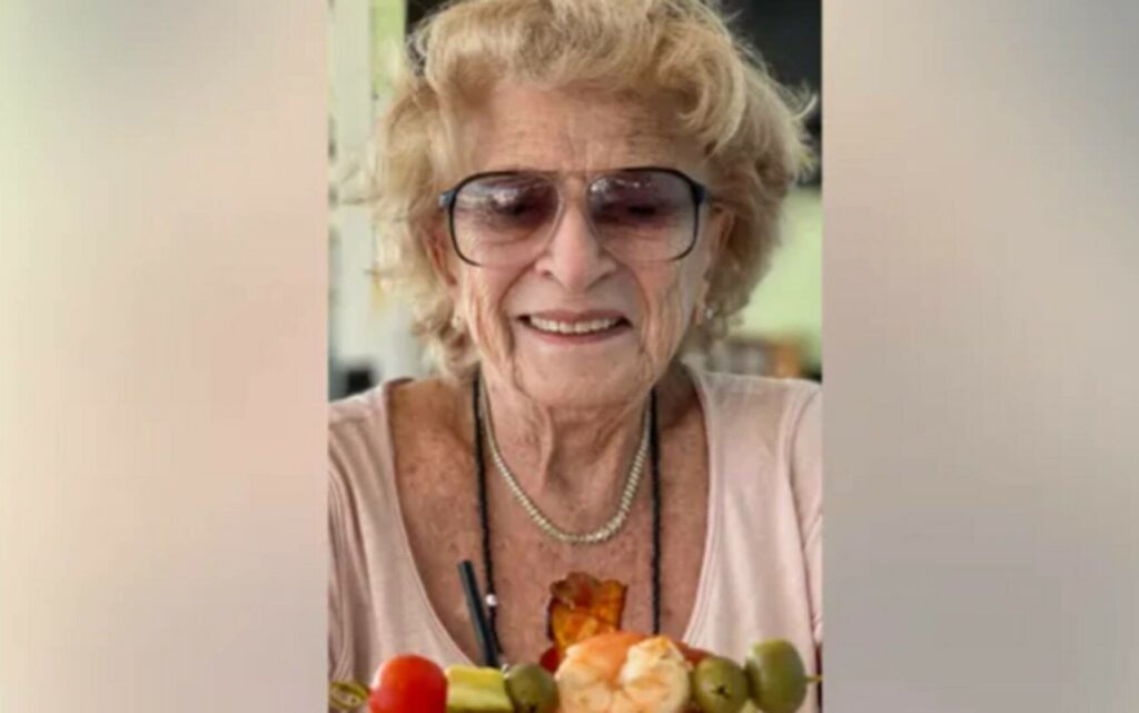 O femeie de 99 de ani a devenit virală după ce a oferit un sfat de viață. „Fă-ți ție o favoare, nu copiilor, nu lumii”