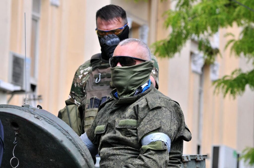 Prigojin, despre recruţii de 18 ani trimişi să-i blocheze drumul spre Moscova: „Nu ucidem copii. Noi luptăm cu profeşioniştii”. Wagner ar fi doborât 2 elicoptere şi-un avion ale Armatei