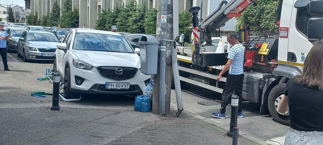 Parcările cu plată sunt pentru fraieri! Şmecherii se duc să-si recupereze maşina de la Bucov