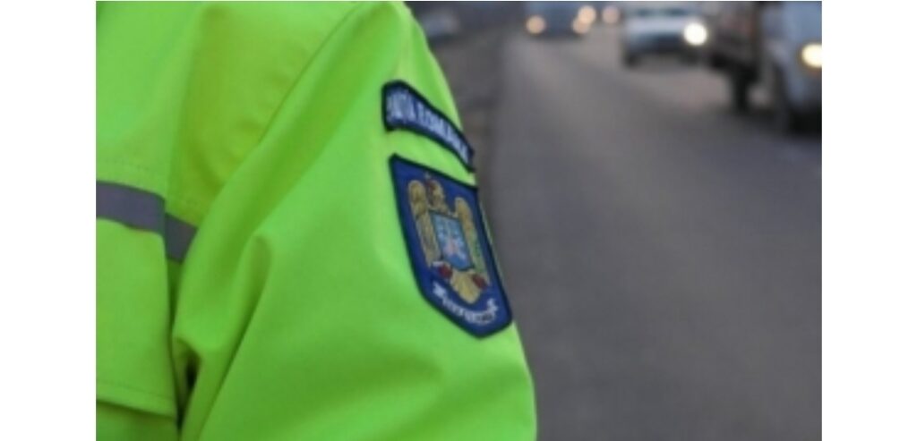 Un polițist a fost reținut: divulga informații secrete unui jurnalist. Ulterior l-au prins că primea și mită