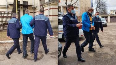 Hoț, de meserie! Un bărbat din Slănic a fost prins de polițişti după mai multe tâlhării. Acesta fura tot ce prindea!