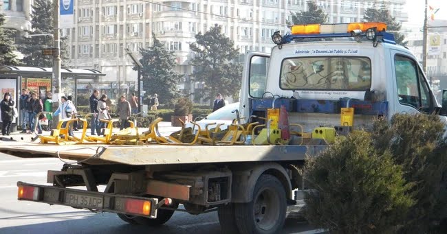 Perchezitii in Ploiesti, la angajati care au luat mita pentru a nu ridica autoturismele parcate neregulamentar