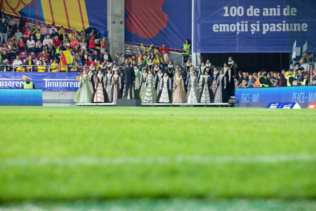 Corul Madrigal onorează Turneul Final!