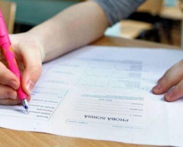Povestea elevului care a primit 3,95 la Limba română la Evaluarea Națională. Ce mare surpriză a avut după contestație