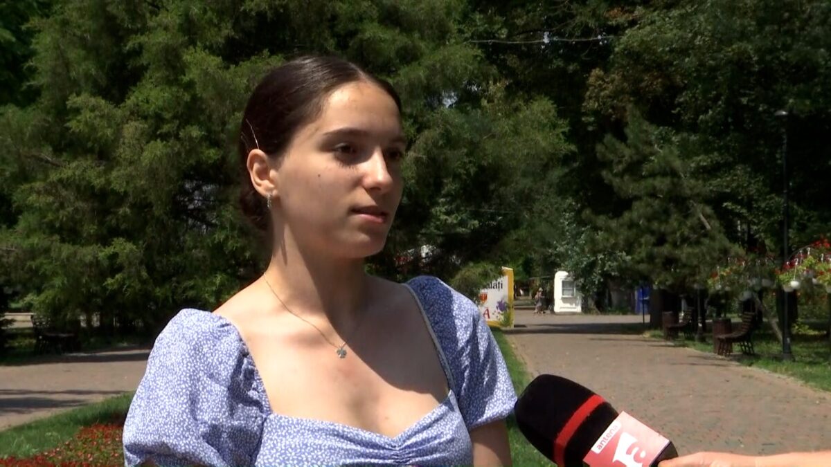 A luat 4,25 la Română la BAC, „pe nedrept”, şi a făcut contestaţie. Nota primită în final de Andreea