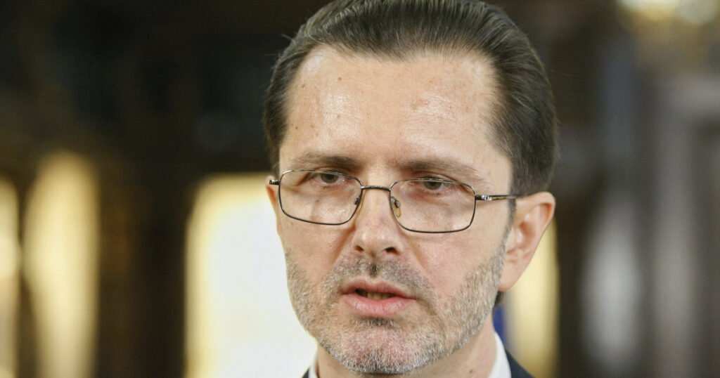 Vasile Bănescu, despre „azilele groazei”: Monştrii adevăraţi au adesea chip agreabil uman, apar la tv, sunt filantropi și credincioși