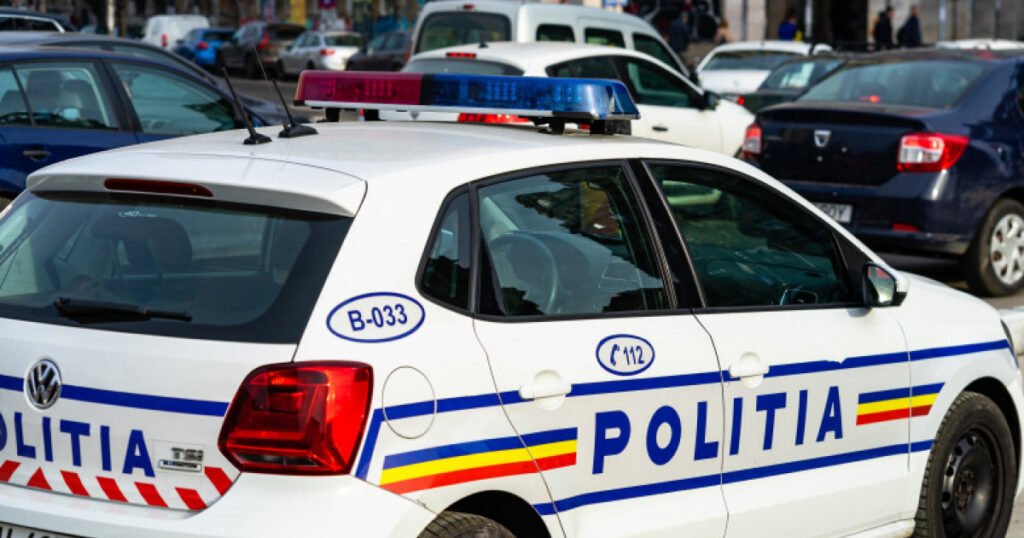 O fată de 15 ani a fost violată la prima întâlnire de un bărbat pe care îl cunoscuse online