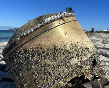 S-a aflat originea misteriosului cilindru găsit pe o plajă din Australia