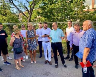 Inițiativă lăudabilă a tinerilor din PSD Ploiesti. După ce au luat oraşul la pas, au transmis primarului Volosevici nemulțumirile ploieştenilor