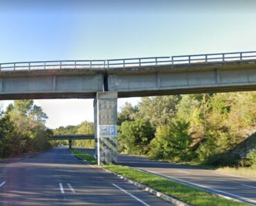 CFR SA se pregătește să demoleze podul feroviar Câmpina-Câmpinița, pericolul care pândește deasupra celui mai circulat drum național – DN1!