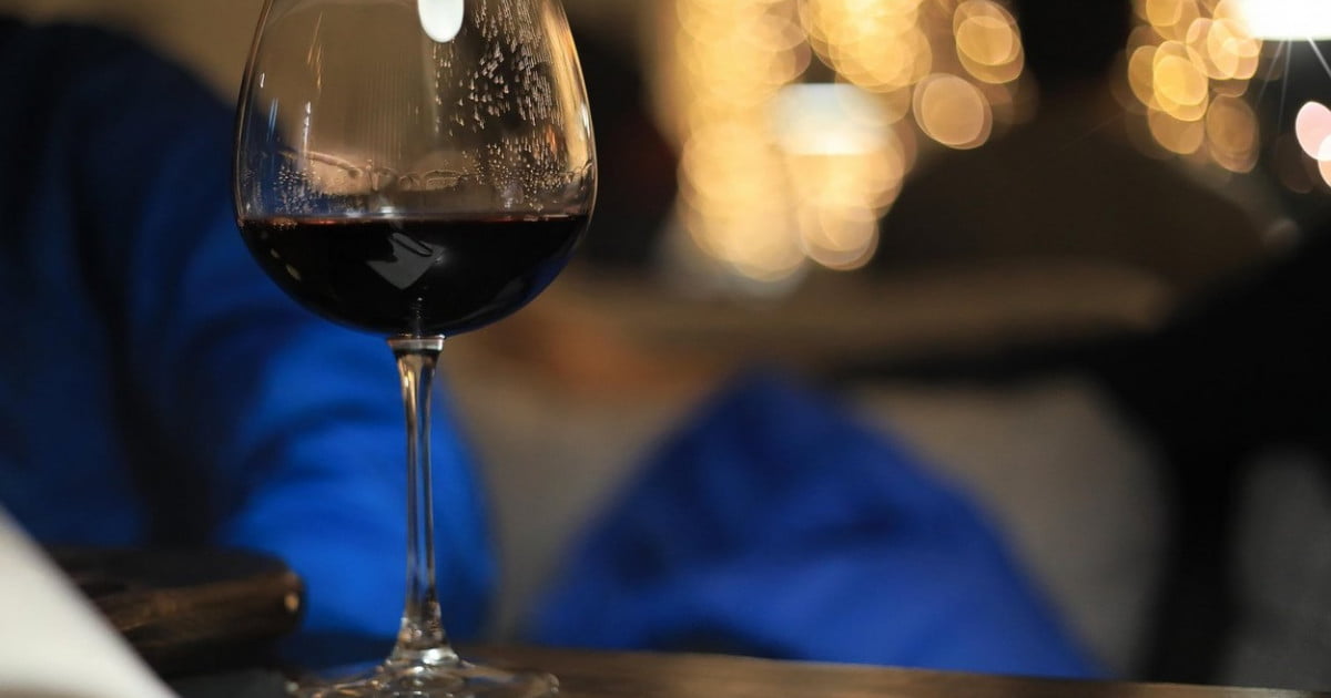 Ce se întâmplă în corpul nostru dacă bem un singur pahar de alcool pe zi