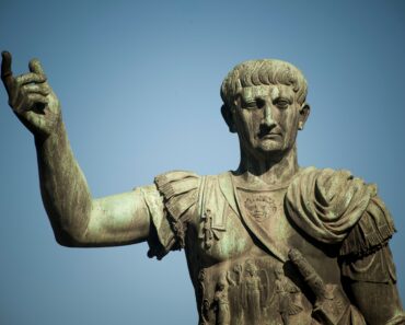 Adevărata față a lui Traian, cuceritorul Daciei. Vinul și băieții, printre marile sale plăceri