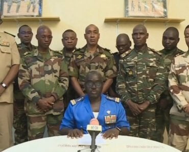 După ce blocul vest-african a amenințat cu o intervenție militară, junta din Niger a numit un nou comandant militar