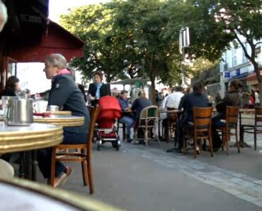 Oraşul din Europa unde nu ai voie să mănânci la restaurant dacă eşti singur. Destinaţia se află printre preferinţele românilor
