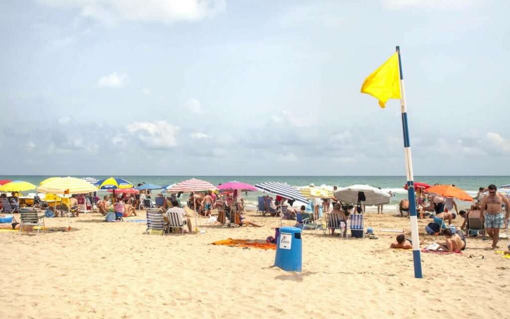 Cinci turiști au murit în Florida după ce s-au infectat pe plajă cu bacteria ”mâncătoare de carne”