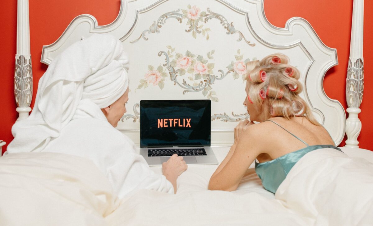 Producția momentului. Este pe Netflix, se bazează pe evenimente reale și a fost clasificat drept cel mai bun serial de război din istorie