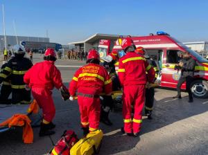 Atenție! Pompierii desfășoară un exercițiu de amploare la rafinăria Vega. Anunțul ISU Prahova