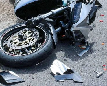 Motociclist rănit într-un accident la Lipănești Motociclist rănit într-un accident la Lipănești